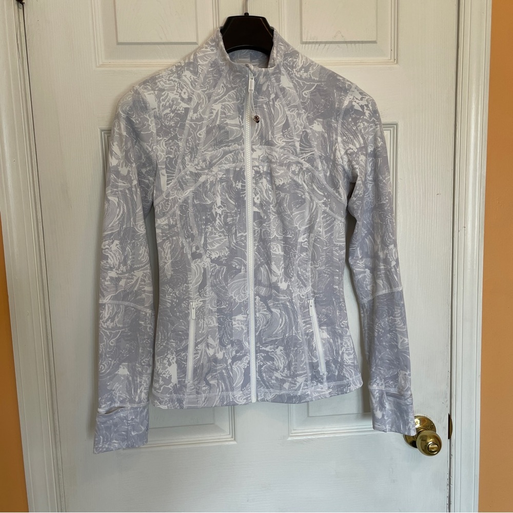 Lululemon Women's Define Gray White Jacket New without Tags